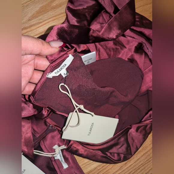 17. NWT TULAROSA OLIVIA SKIRT SET - Picture 9 of 9